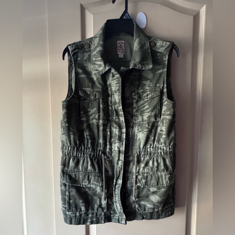 Decree Olive Green camouflage Utility Vest